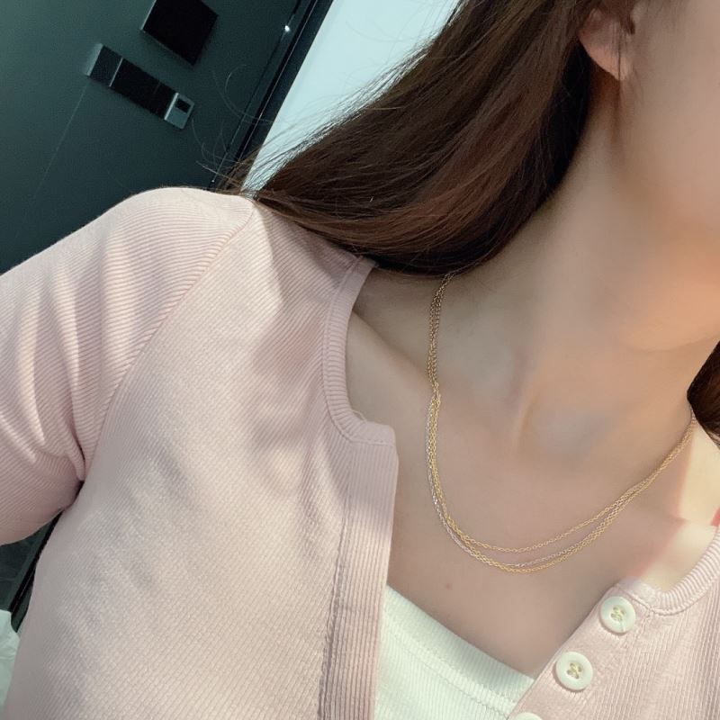 Ca*t1er necklaces